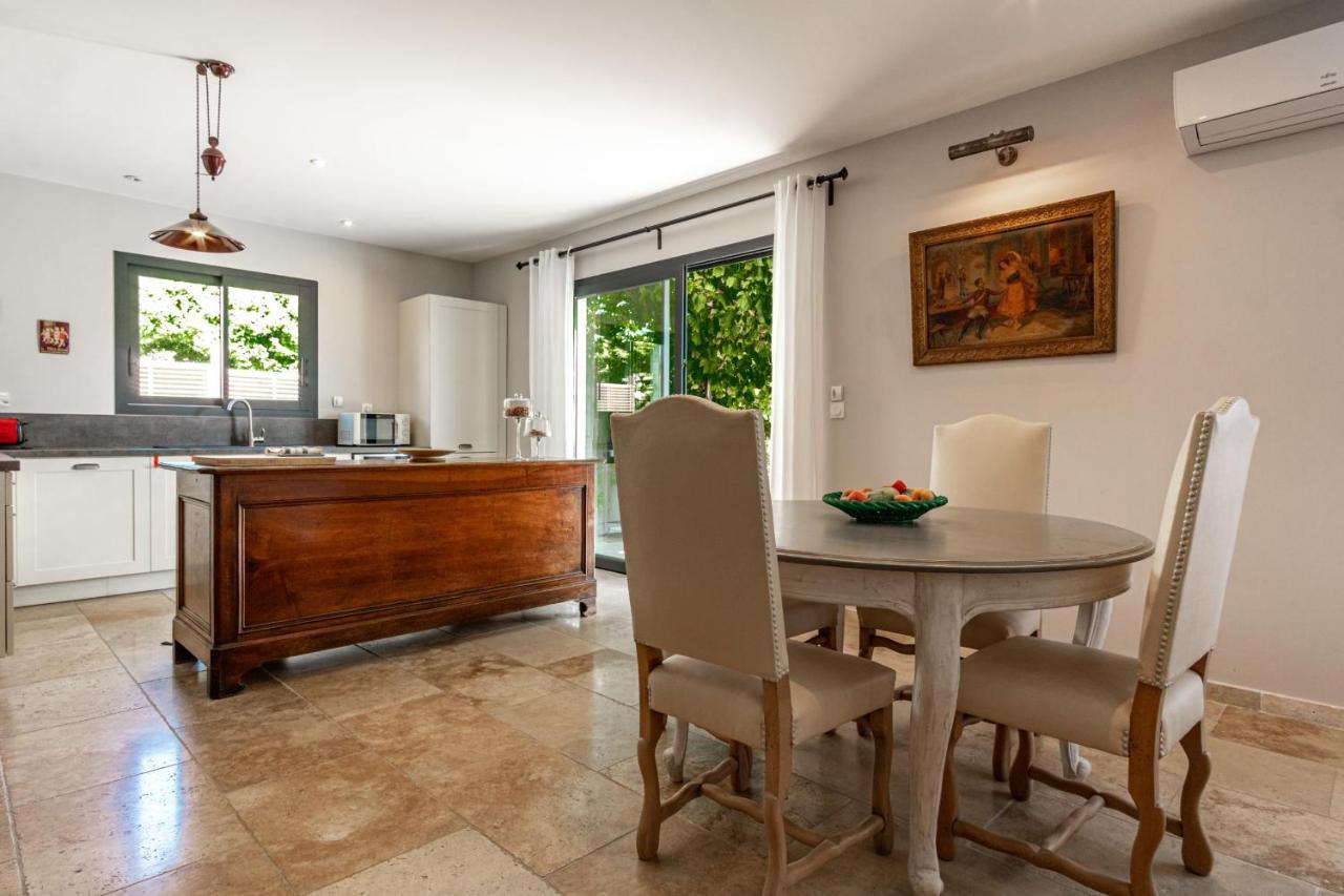 La Verdière - Contemporary house with garden&private pool LʼIsle-sur-la-Sorgue Extérieur photo